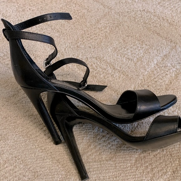 Ankle leather Strap Sandal - Picture 7 of 8